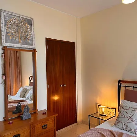 Daire Julias Retreat *